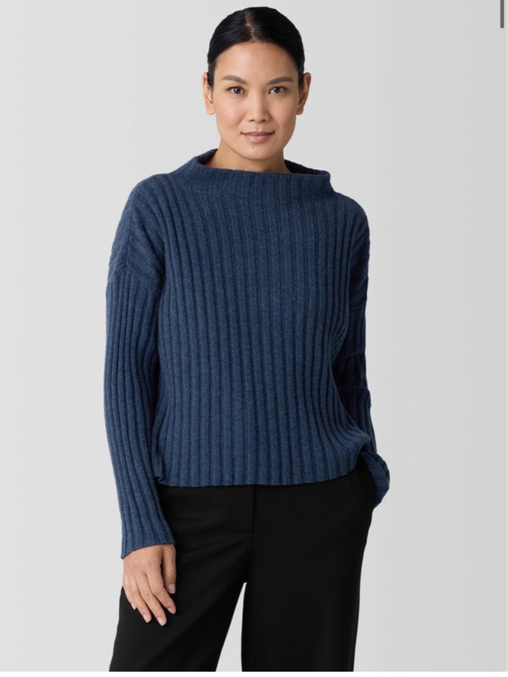 Eileen Fisher Recycled Wool Cashmere Funnel Neck Top size medium